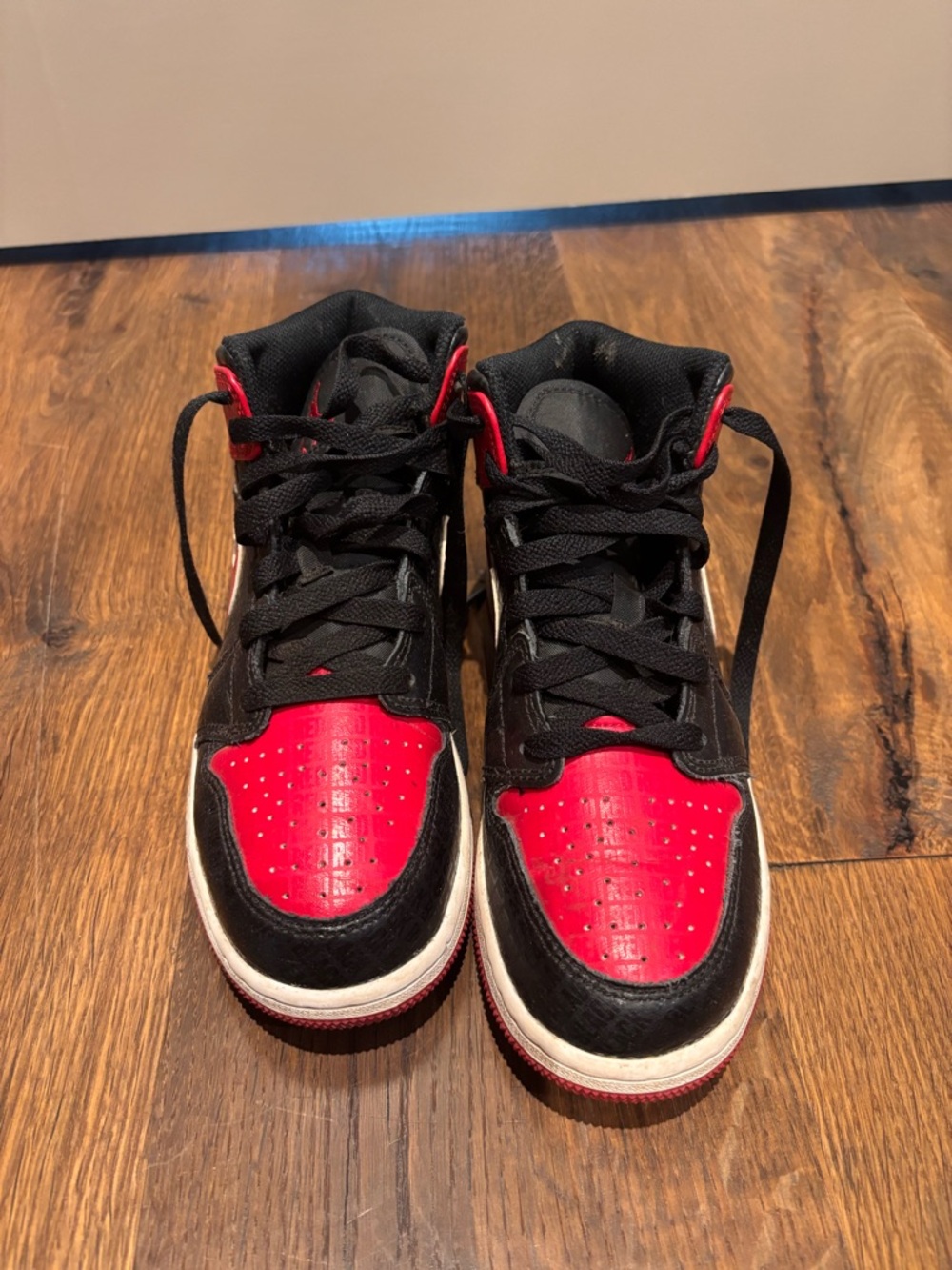 Air Jordan Black and Red (Bred) Kids' High-Top Sneakers Sz 4.5